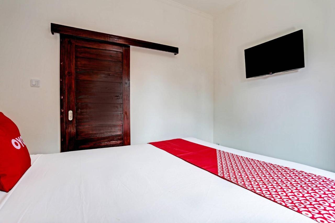 Oyo 91080 Kubu D&D Guesthouse Seminyak Zewnętrze zdjęcie