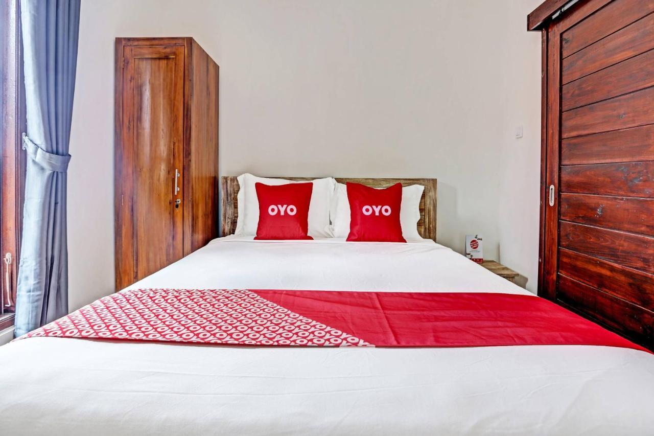Oyo 91080 Kubu D&D Guesthouse Seminyak Zewnętrze zdjęcie